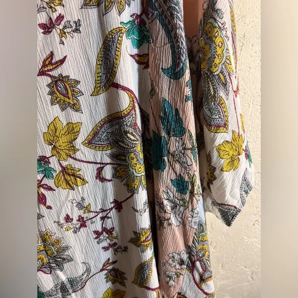 Daytrip Pink and Gold 3/4 Sleeve Boxy Blouse - Image 13