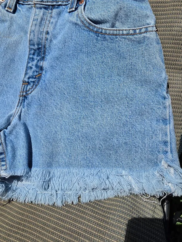Vintage 550 Levis Shorts 5 - Image 3