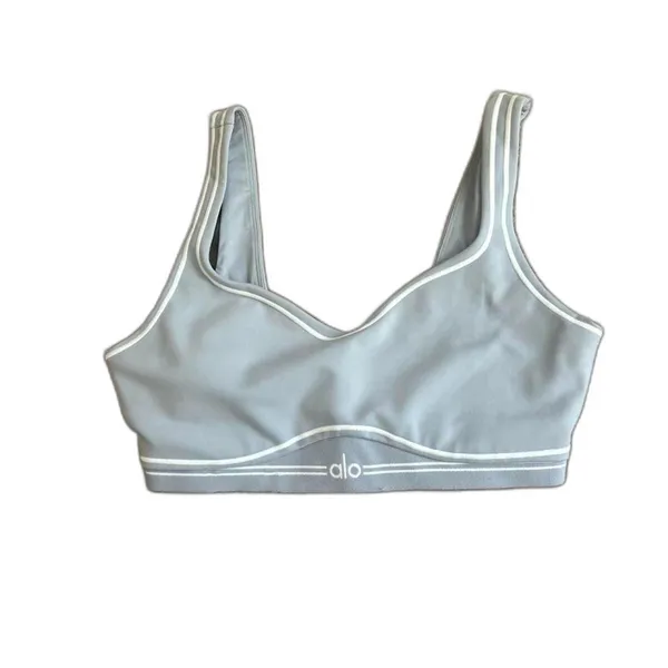 Alo yoga Airbrush Heart Throb Bra in Winter Frost Medium - Image 4