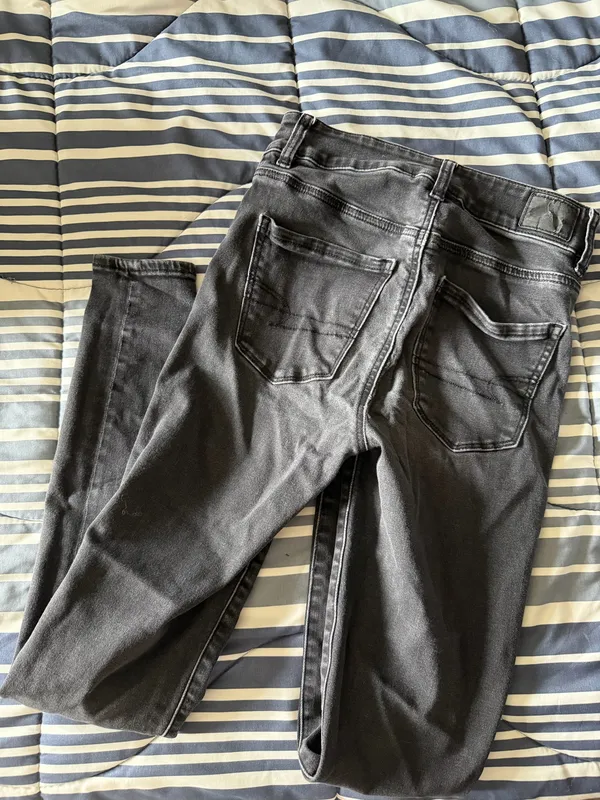 American Eagle Jeans - Image 4