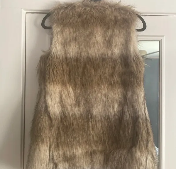 Fur Vest Me Jane - Image 2