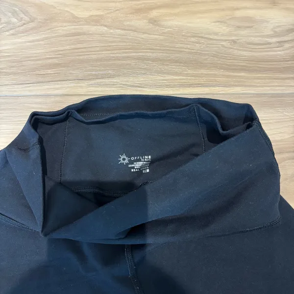 OFFLINE by Aerie The Hugger Black High Rise Leggings Medium - Image 4