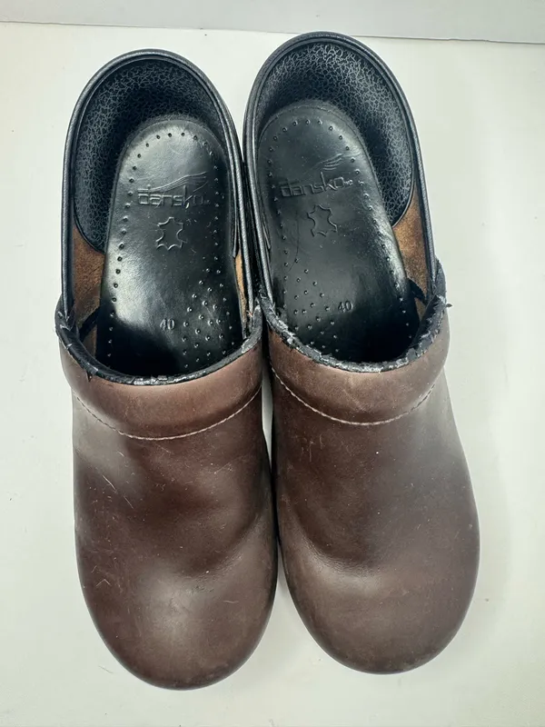 Dansko Brown Leather Professional Clogs Women's Size EU40 - Image 2