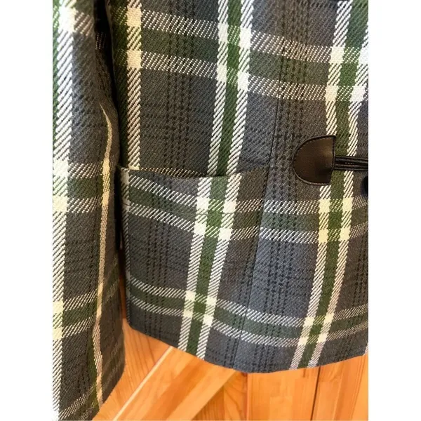The Limited Faux Fur Collar Plaid Coat Size Medium (0550) - Image 2