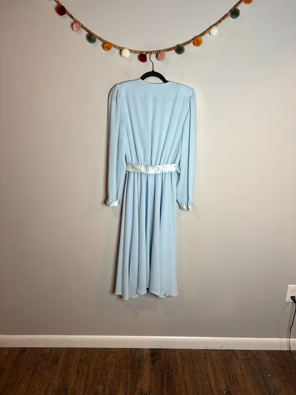 Vtg 1970's Union Made light blue embellished beaded formal dress - Image 4