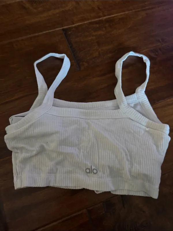 ALO Yoga White Ribbed Cropped Cami Top - Image 3