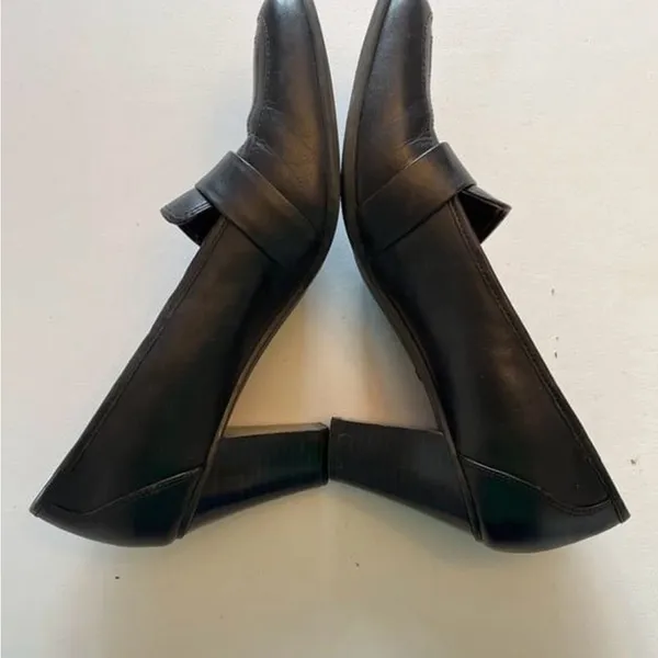 Naturalizer Leather Heeled Women’s 7.5 Slip-On Comfort Dress Shoes Black Classic - Image 3