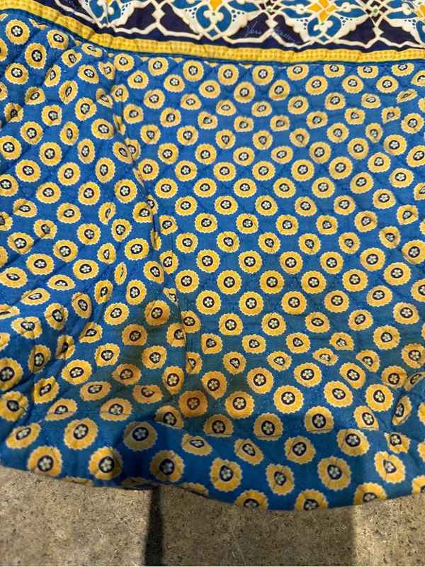 Retired Vera Bradley Riveria Blue Tote - Image 4