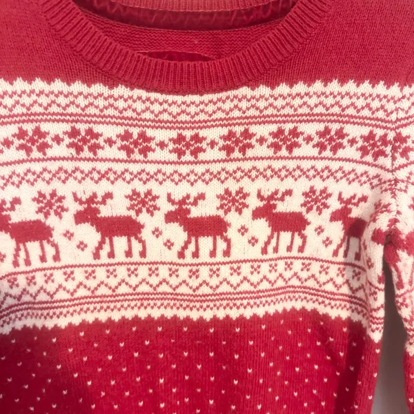 Vintage Y2K Abercrombie & Fitch Red and White Reindeer Sweater SMALL - Image 2
