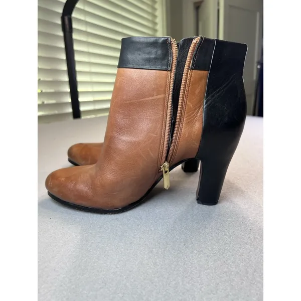 Sam Edelman 2 Tone Ankle Booties Old Money‎ Quiet Luxury Preppy Tan Black SZ 8.5 - Image 7