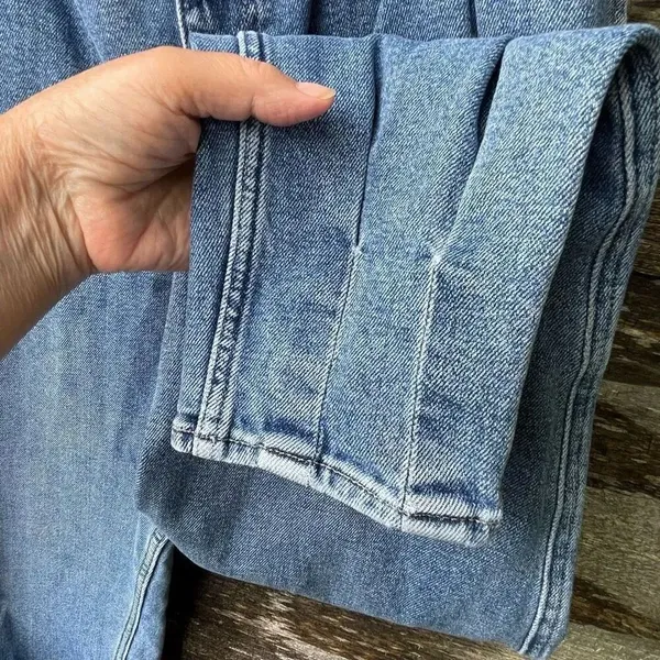Hollister 11L W30 paper bag waist tapered leg pleated at ankle. - Image 3