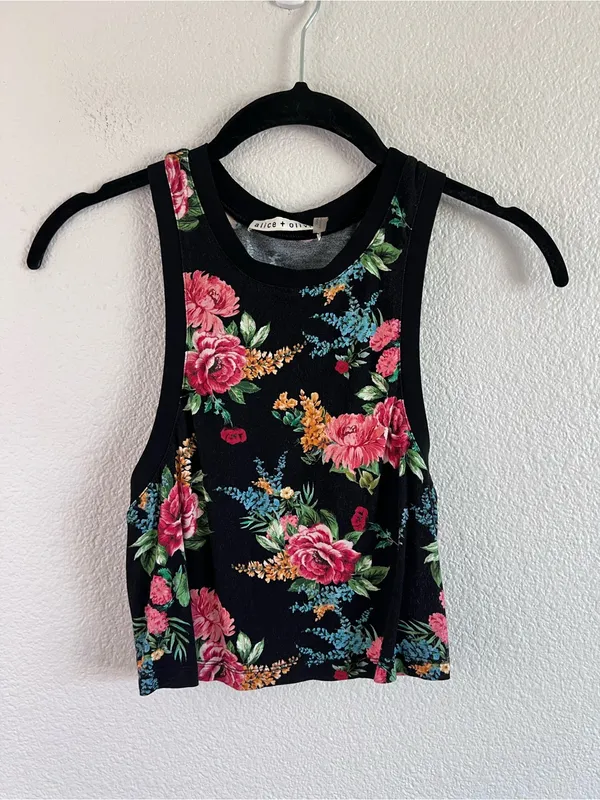 Alice + Olivia Women's Melva Black Floral Print Racerback Crop Tank Top Stretch - Image 2