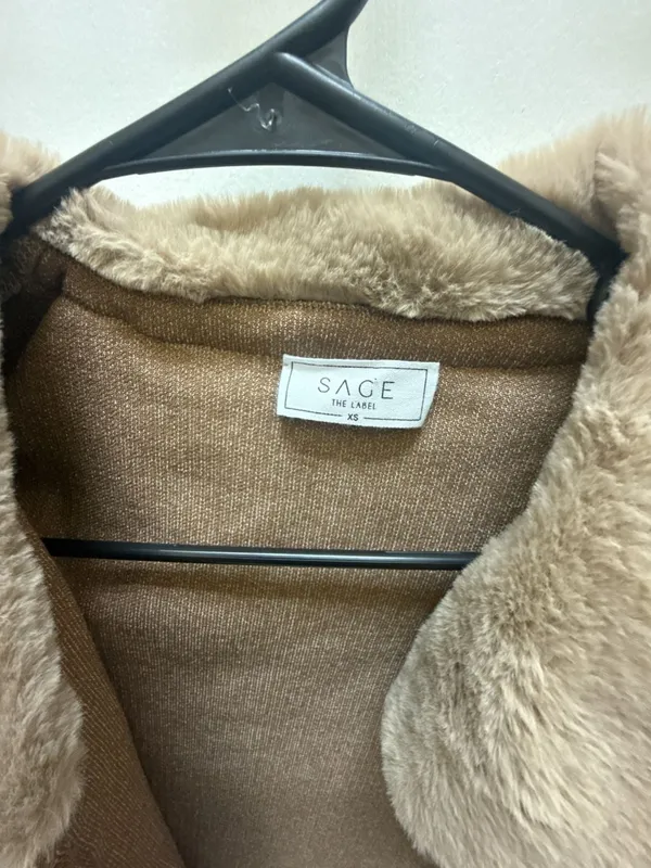 Sage The Label Faux Fur Collar Ribbed Cardigan Tan Size XS - Image 2