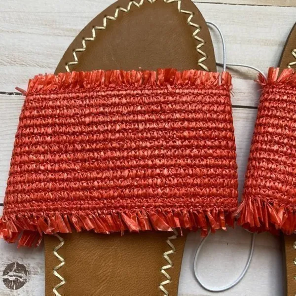 Universal Thread Women's Tropical Red Wicker Fringe Sandals Sz 9.5 NWT - Image 3