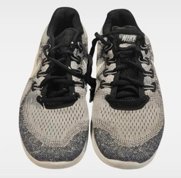 Nike Free 5.0 black & grey running shoes. Size US 8. Regular condition. - Image 3