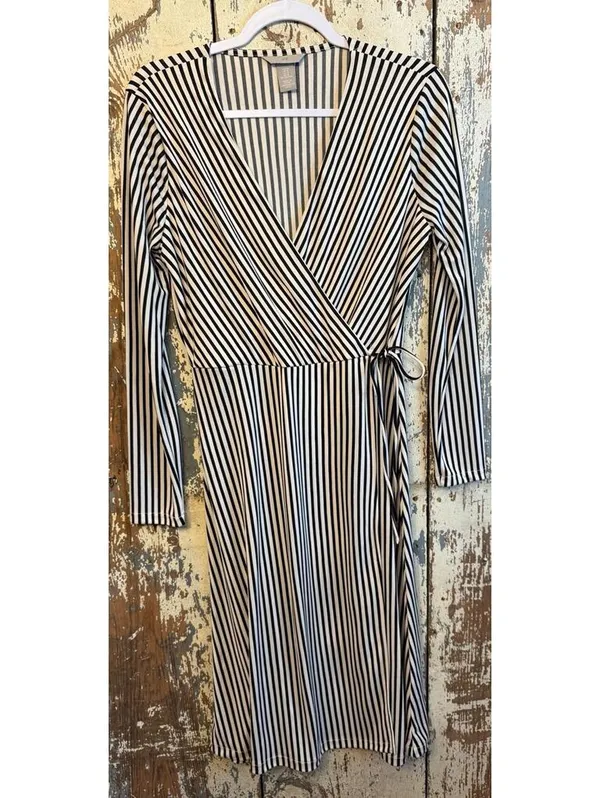 H&M Long Sleeve Striped Black White Women's Dress, size Medium - Image 2