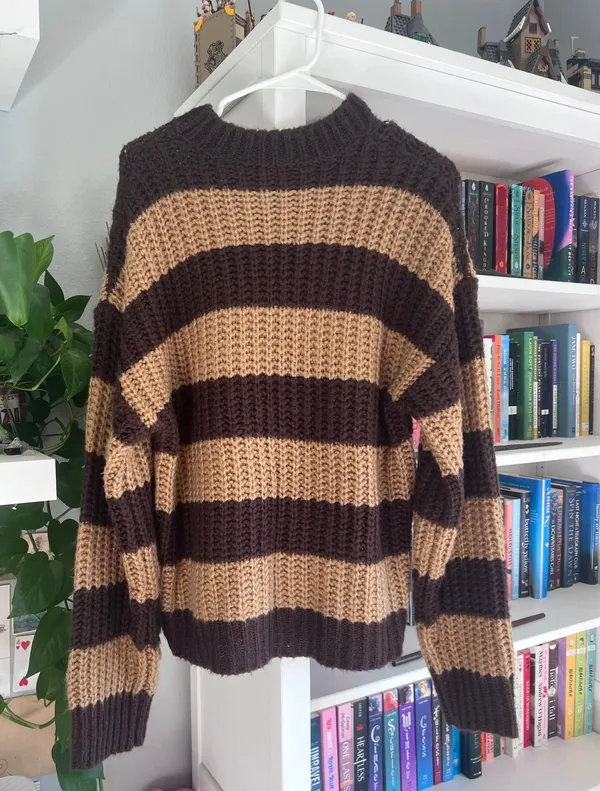 SheIn Brown stripe sweater - Image 2