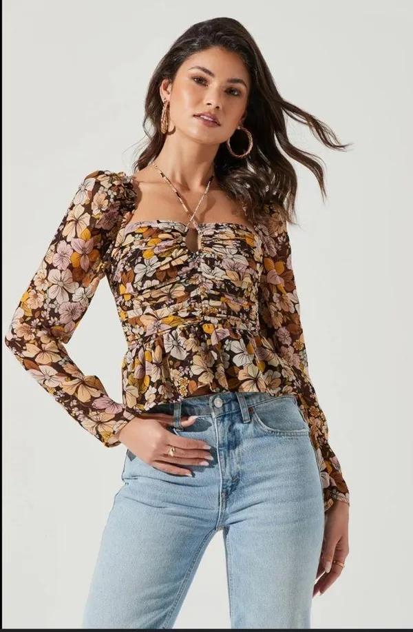 ASTR The Label Toni Ruched Halter long sleeve peplum floral top - Image 7