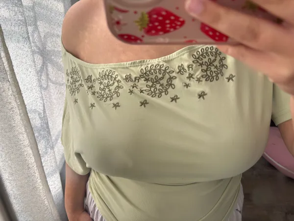 Cider Off-The-Shoulder Top - Image 3