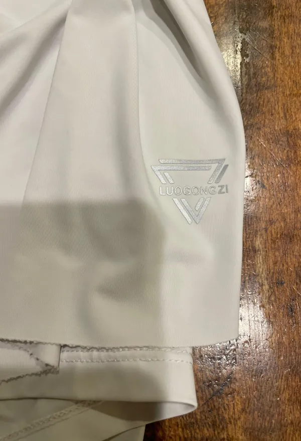 Luogibgzi Butterfly Shorte White Size M - Image 2