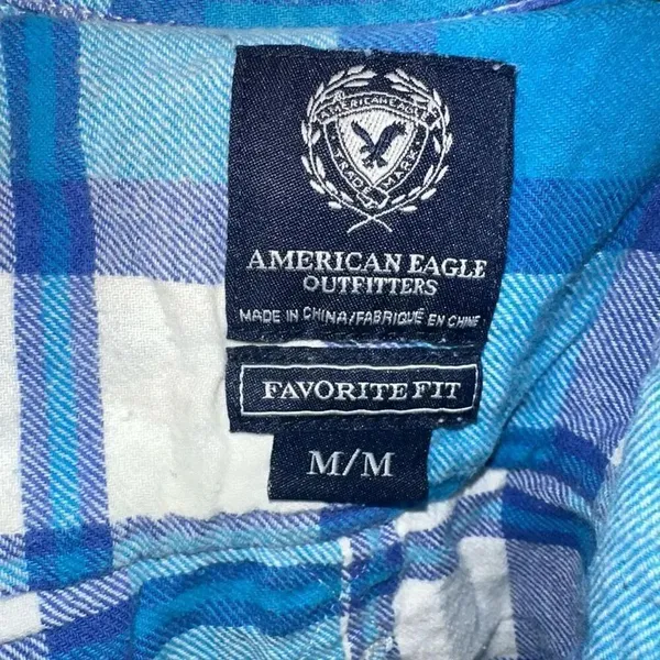 American Eagle M Favorite Fit blue plaid flannel lumberjack shirt - Image 3