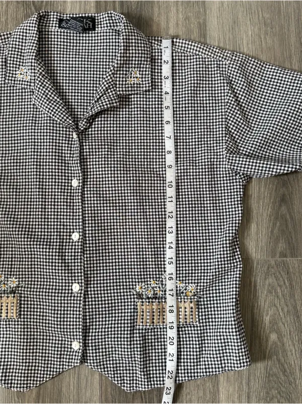 Y2K Whimsy Gingham Daisy Embroidered Shirt Nick & Sarah Size Large - Image 6
