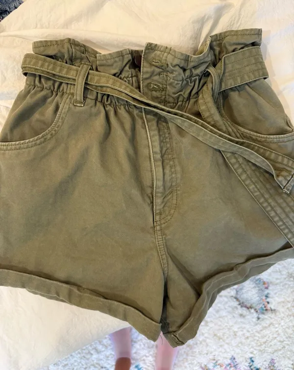 Abercrombie High-Waisted Shorts - Image 2