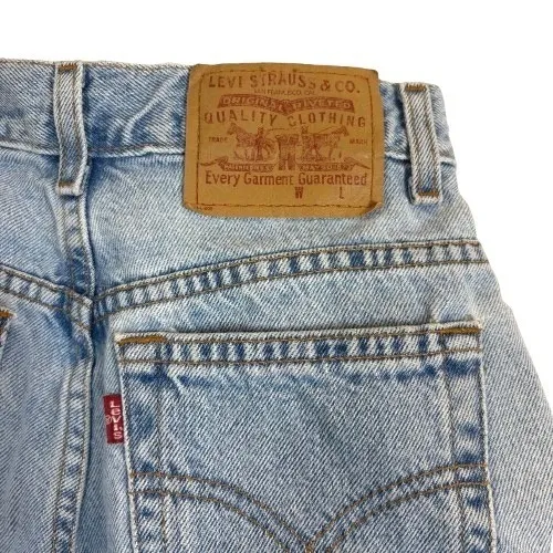 Levis 977‎ Shorts Vintage 80s High Waisted Light Wash Denim Jorts Summer Size 3 - Image 3