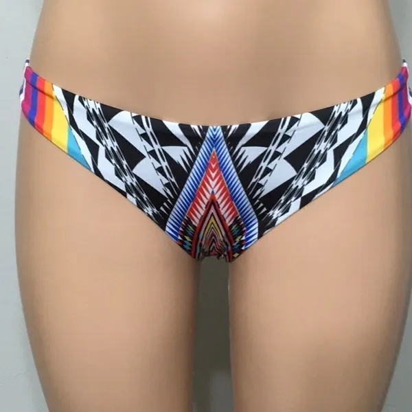 PILYQ Inca basic teeny bikini bottoms. Small - Image 5