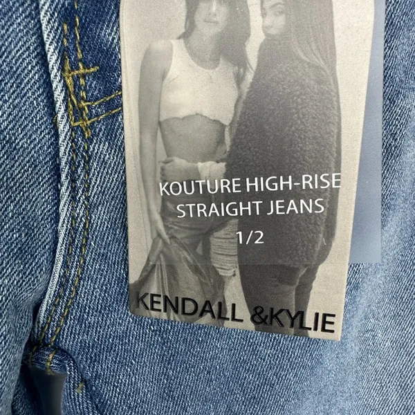 NWT Kendall & Kylie Womens Kouture High Rise Straight Jeans Size 1/2 Raw Hem - Image 4