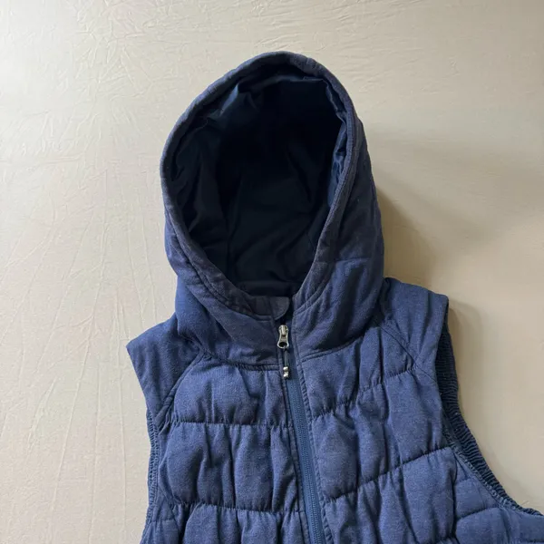 Be by Blanc Noir Quilted Hooded Puffer Vest - Image 4