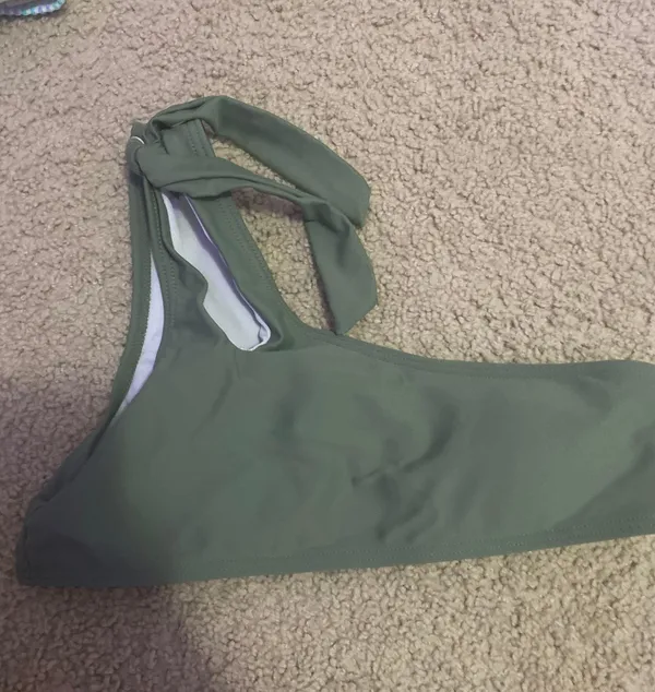 SheIn green one shoulder bikini top - Image 2