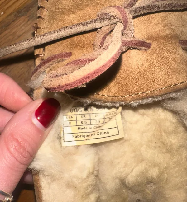 Women’s UGG Slippers - Image 5