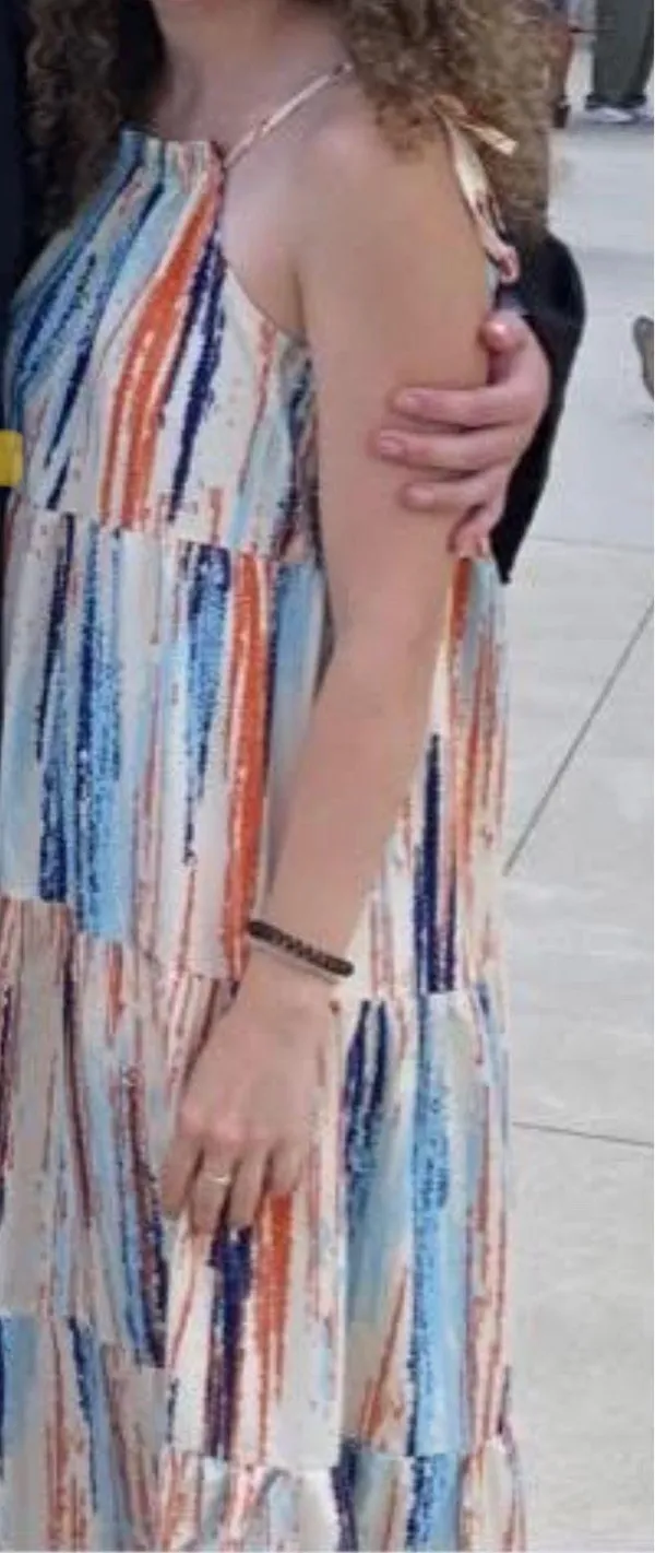 Flowy Boutique Dress - Image 2