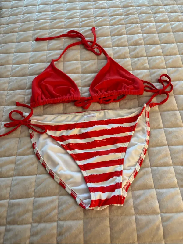 Xhilaration Bright Red White Bikini Swimsuit Women’s Size L - Image 4