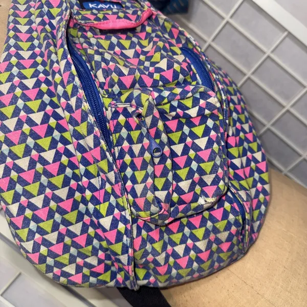 KAVU Rope‎ Sling Bag Geometric Print Gorpcore Outdoor Travel Hiking Backpack - Image 2