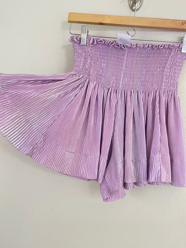 Queen of Sparkles Smocked Waist Lilac‎ Mini Shorts Size XS - Image 3