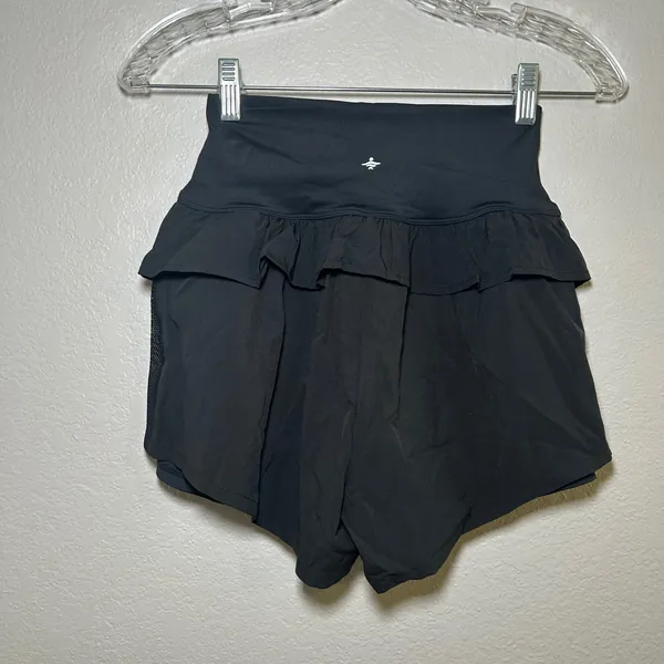 NWT Halara Women's Breezeful High Waisted Ruffle Contrast Mesh 2-in-1 shorts - Image 5