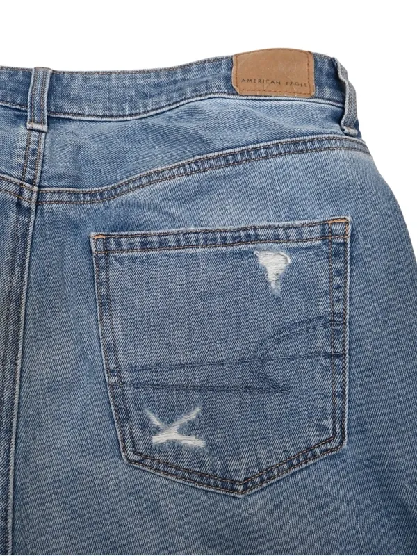 American Eagle Women's 8 Distressed High Rise Mom Jean - Image 7