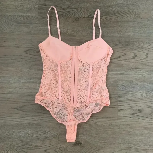 Free People Lace Night Rhythm Bodysuit‎ - Size M - Rose - NWT - Image 6