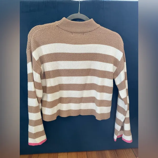 Sincerely Jules Cropped oversize Sweater size medium - Image 6
