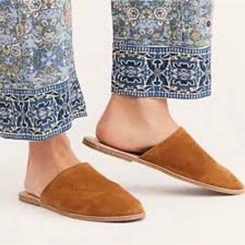 Free People 37 US 7 Coronada Mules Suede Tan Slip On Flat Minimalist Boho Chic - Image 2