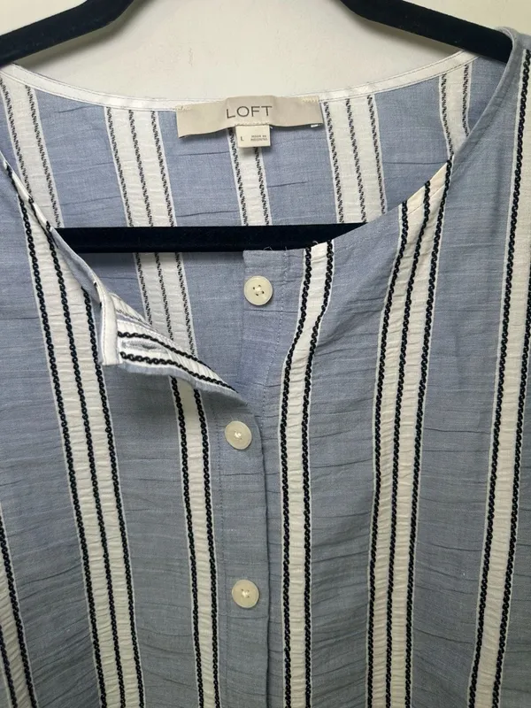 100% Cotton Loft Button Front Top Size L Blue White Striped Short Puff Sleeve Bl - Image 2
