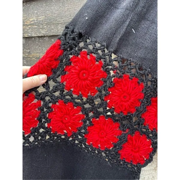 NWT Hippie pompom floral BOHO retro scarf wrap - Image 4