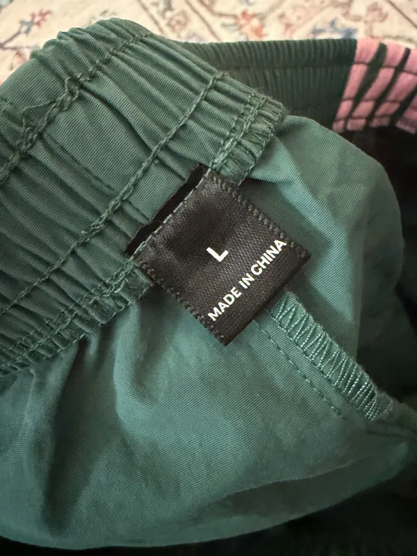 Green and pink athletic shorts Size L - Image 3