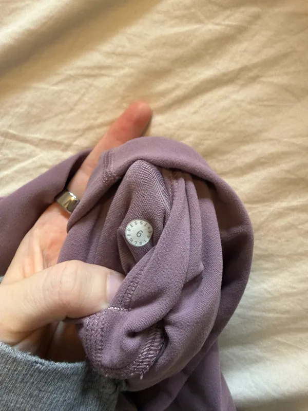 Mauve Lululemon Leggings Align 28" - Image 5