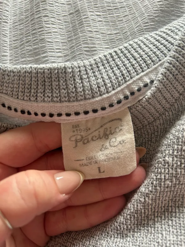 Pacific & Co Sweatshirt - Image 2