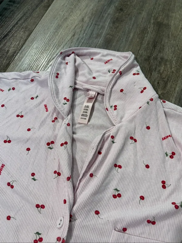 SKIMS Valentine’s Collection Soft Lounge Short Sleep Shirt Cherry Blossom Small - Image 5