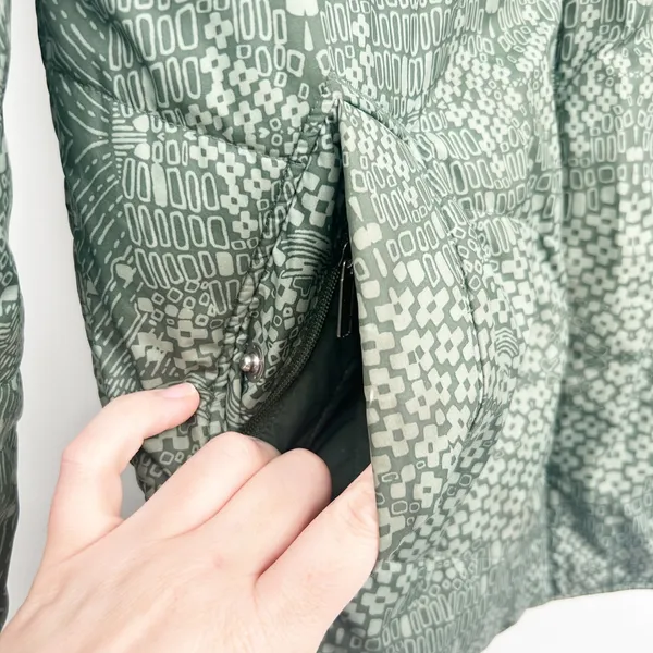 Patagonia Womens Geoharmony Outdoor Insulated Quilted Puffer Jacket Size S Green - Image 7