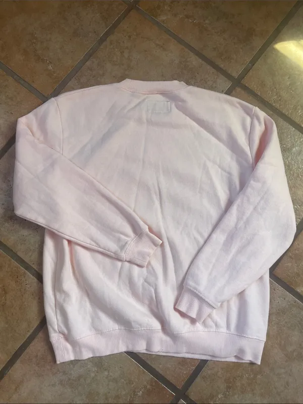 Pink 'Berry Christmas' Graphic Crewneck Sweatshirt - Image 3